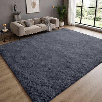 Machine Tufted Shag Area Rug