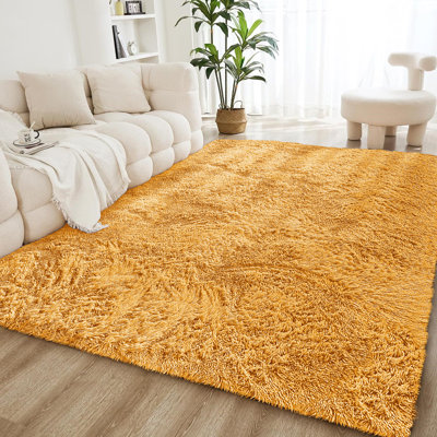 Machine Tufted Shag Area Rug