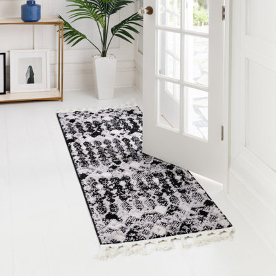 Gosnold Geometric Indoor Rug