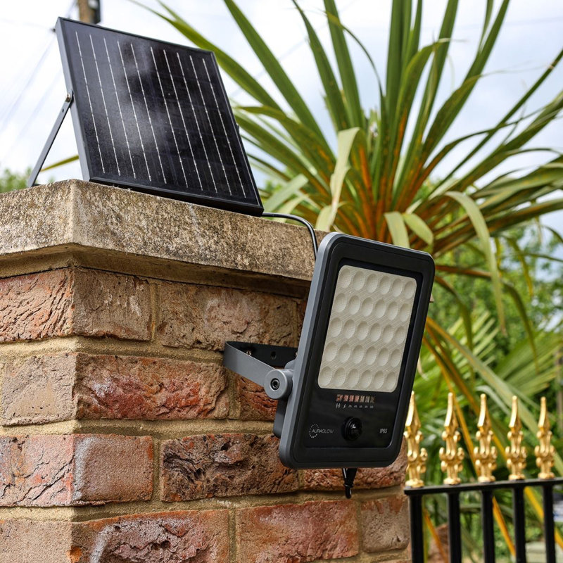 Multi-Functional Solar PIR Security Floodlight - DENALI