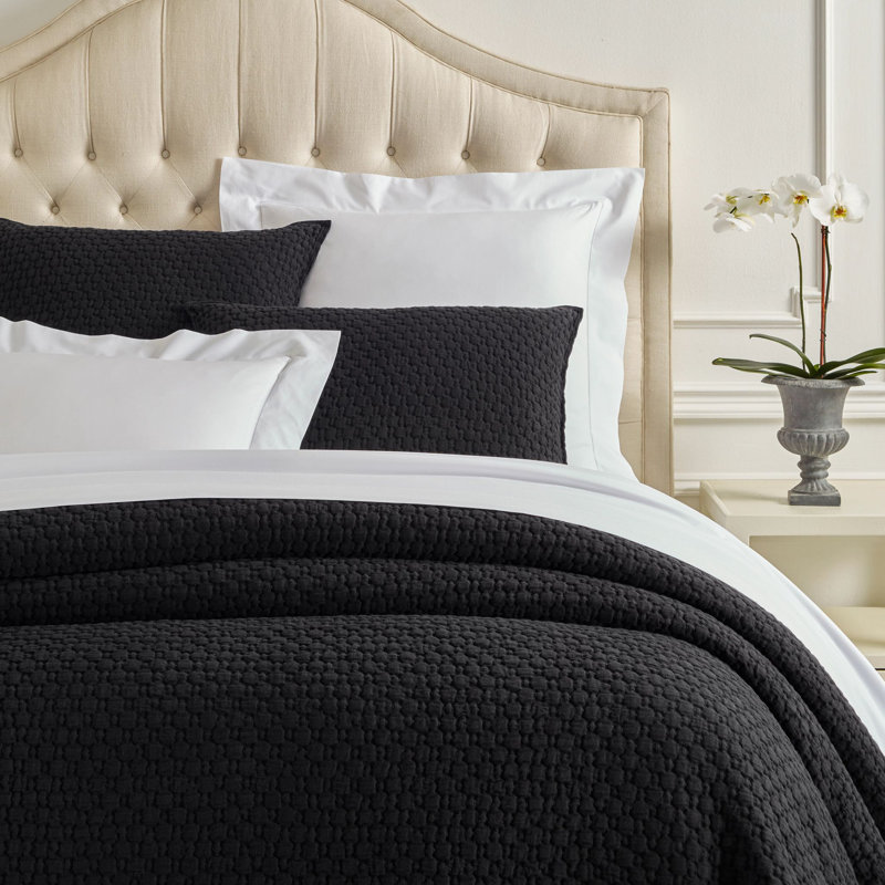 Lodi Matelasse Coverlet, Queen Coverlet, Black