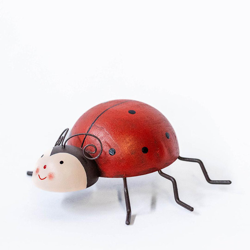 Figurine de coccinelle en métal