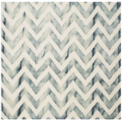 Danny Hand Tufted Wool Chevron Rug
