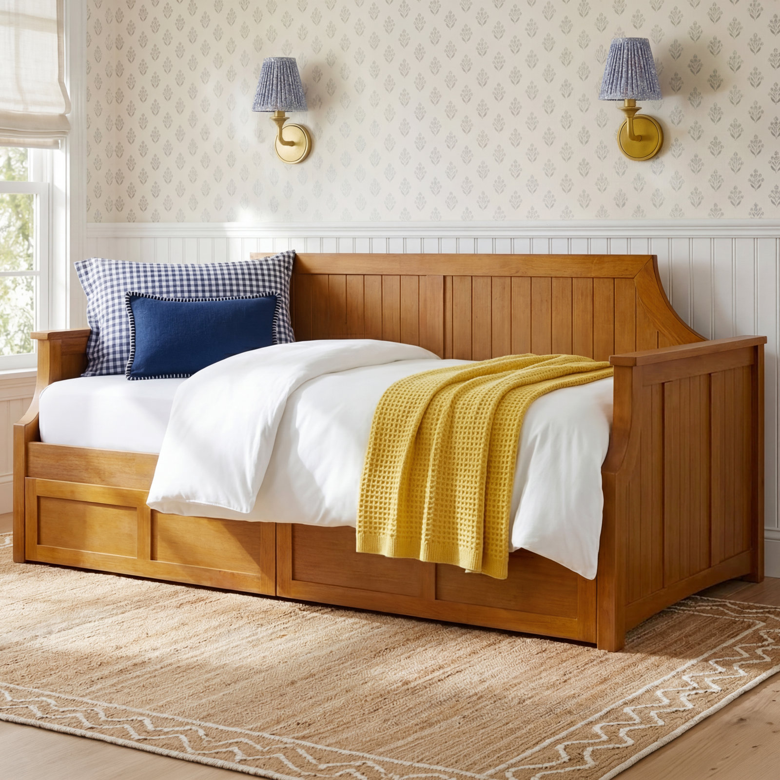 Antavious Coastal Cottage Solid Wood Twin Daybed with Storage Drawers, Light Toffee