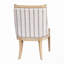 Chaise rembourrée avec garniture cloutée-114326687-114326688