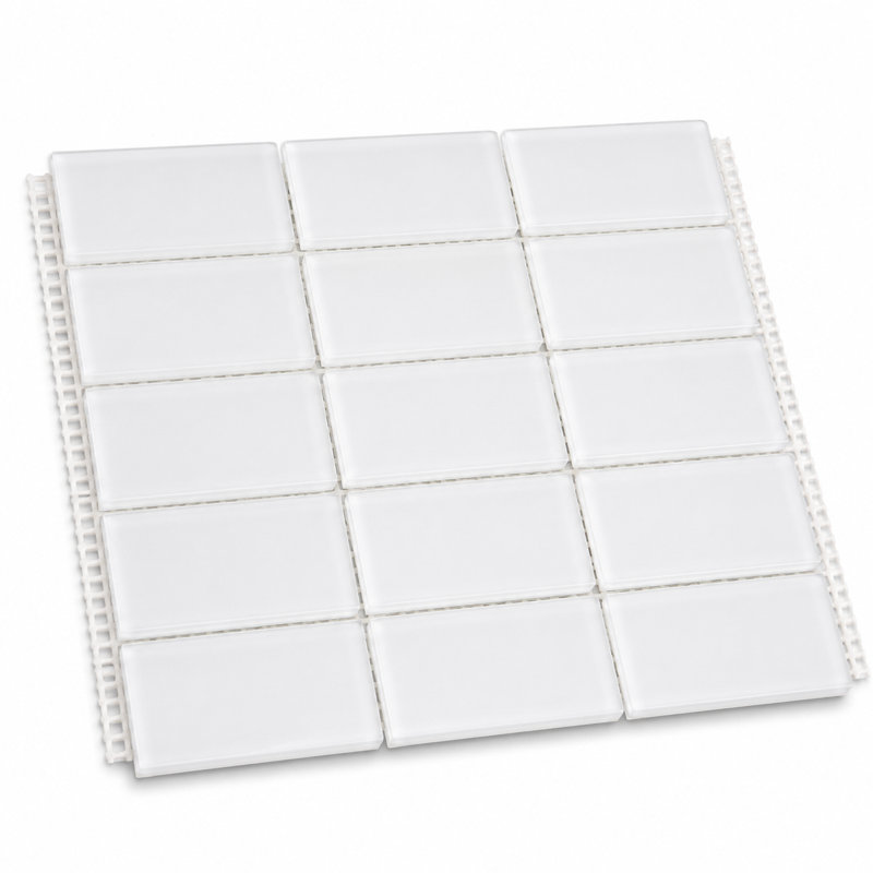Carrelage mural de douche en mosaïque de verre 3 "x 6" Oxygen, Blanc givré - Carton de 11 feuilles (11 pieds car