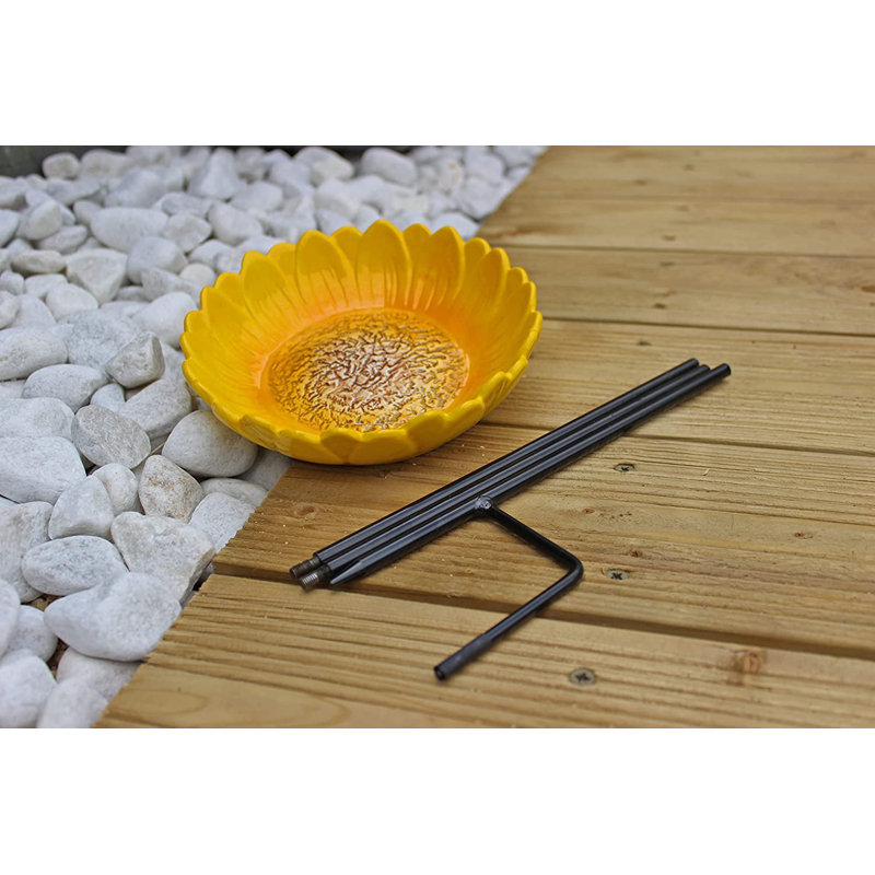 Canh Metal Pole Tray Bird Feeder