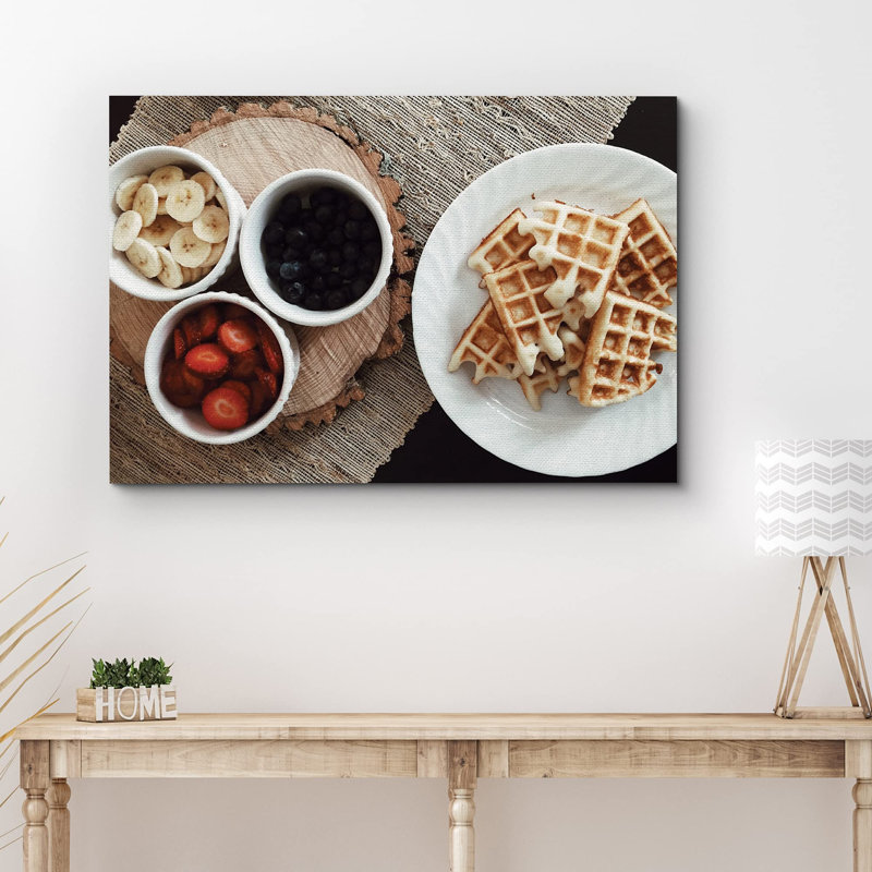Gaufres belges avec bananes, fraises et bleuets, photographie de fruits, H 12 po x l 18 po