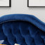 Tête de lit grand et grand lit - Revêtement en velours bleu marine avec capitonnage à boutons et détails cloutés délicats pour une chambre luxueuse et confortable-129902798-129902796-129902793