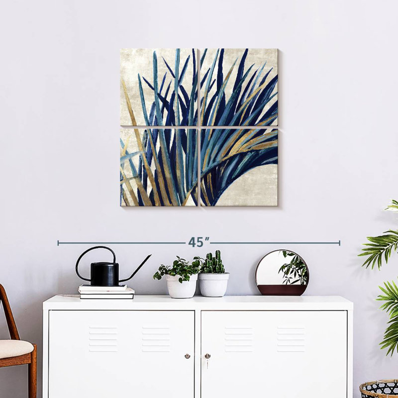 Harnek Easing Palm I, 26" H x 26" W