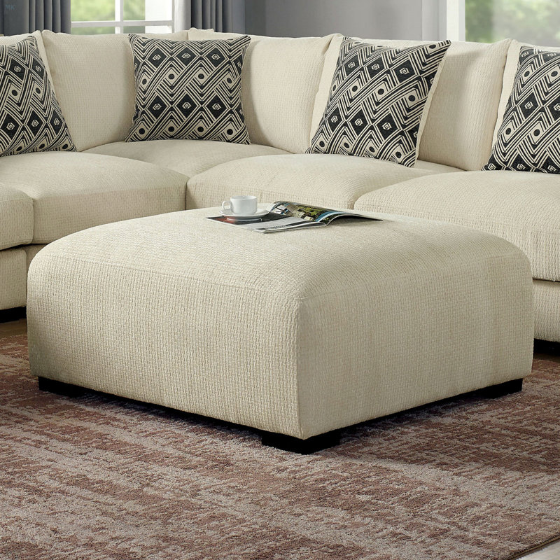 Grand repose-pieds carré rembourré de style contemporain avec conception modulaire en mousse à mémoire de forme et pieds fuselés