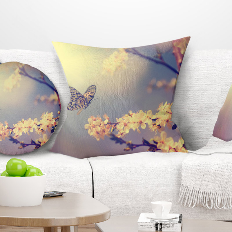 Papillon rétro et cerisier - coussin à imprimé floral, 16 po x 1 po, Coussin décoratif