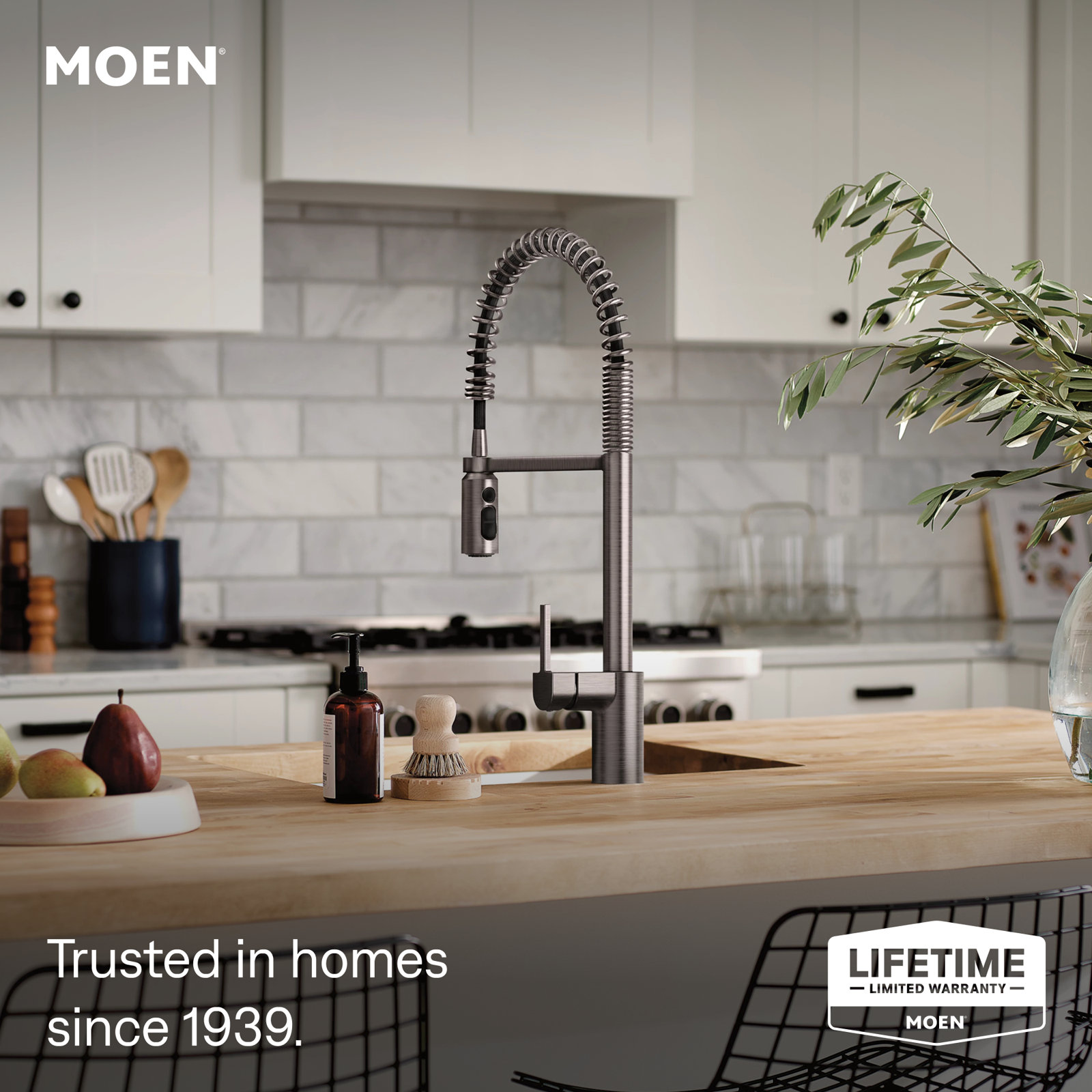 Align Spring Pull-Down Kitchen Faucet, Black Stainless