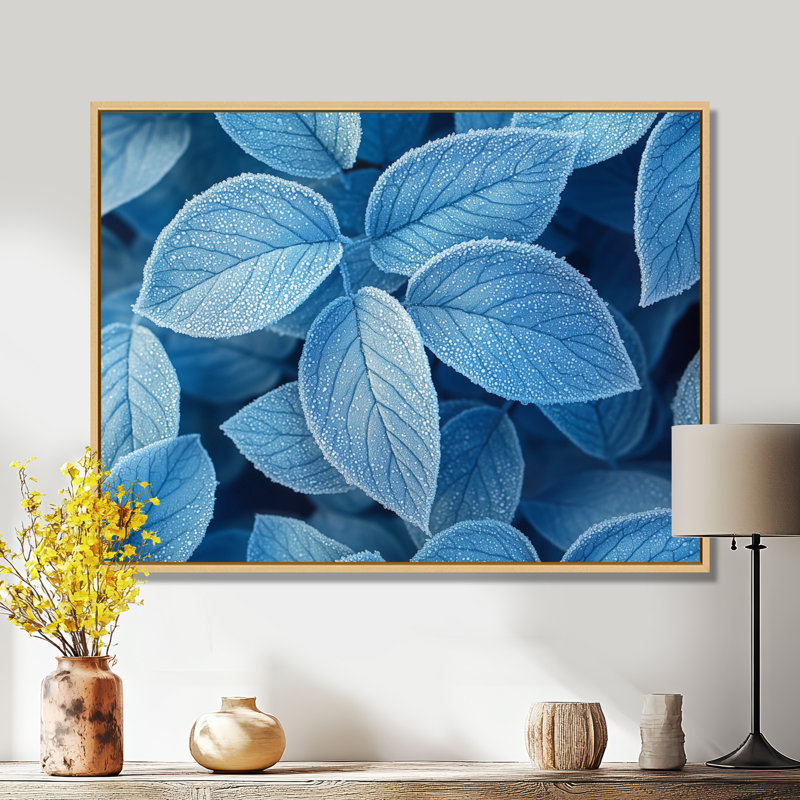 «Ifraz Frost Blue Leaves Tranquility II» - feuilles, art mural, H 12 po x l 20 po, Impression encadrée flottante