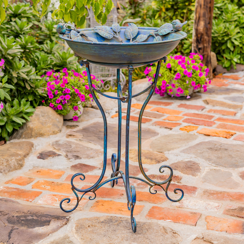 Daphane Metal Birdbath