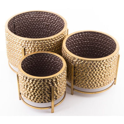 Maida Metal Pot Planter