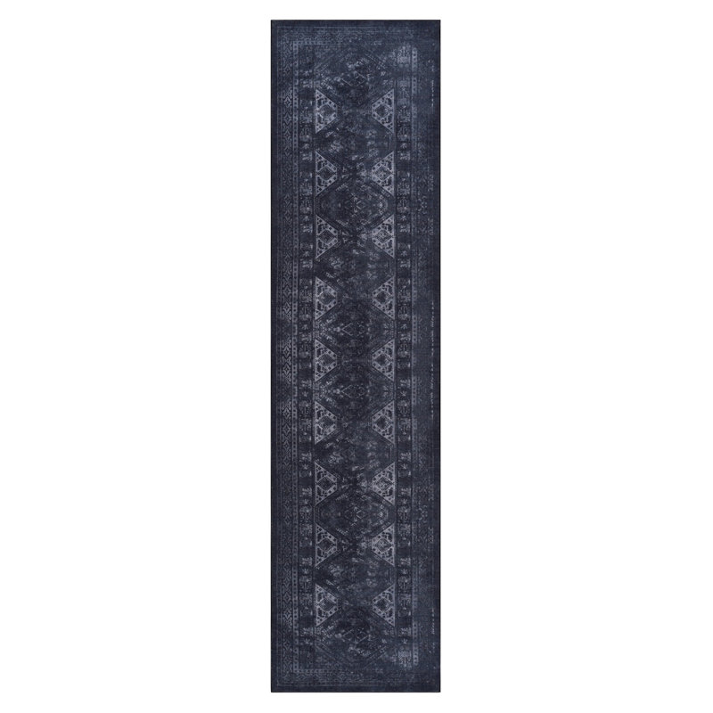 Lint-free, stylish, stain-resistant area rug, Runner 2'6" x 10'