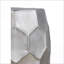 Table basse en aluminium antique martelé à la main - base en diamant, peu encombrante et facile à nettoyer pour le salon