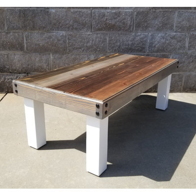 Table basse en bois massif Cayuga