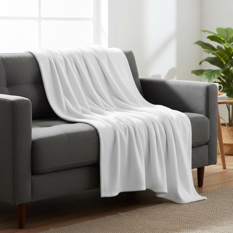 1 couverture blanche pour lit double/queen