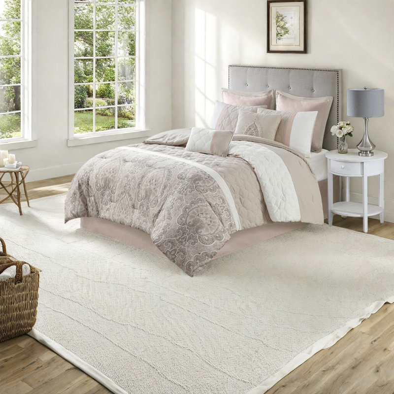 Luxury 8 Piece Bedding Sets, Polyester Comforter, Modern Design For Home