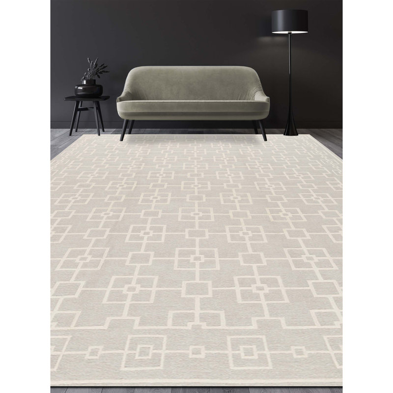 Himalayan Wool Geometric Area Rug in Silver/Brown