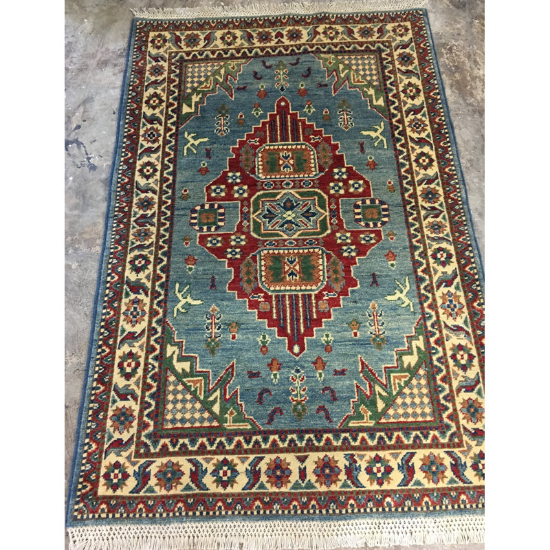 Ruby Red Medallion 3'4" x 5'5"