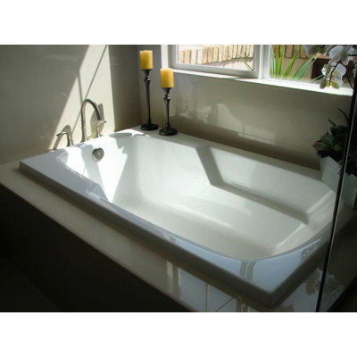 Builder 6032 60'' L Whirlpool Bathtub