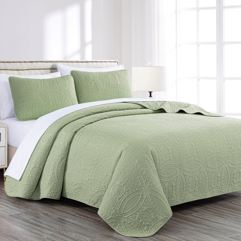 Austin Microfiber Reversible 3-Piece Coverlet / Bedspread Set, Queen Coverlet / Bedspread + 2 Standard Shams, Sage