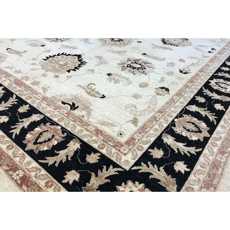 Tapis beige noué à la main de haute qualité