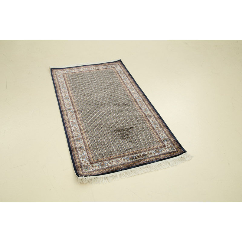 Silk Oriental Indoor Rug