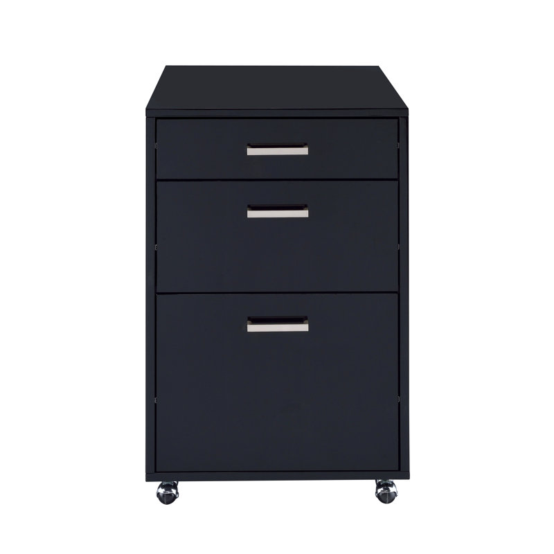 Armoire noire à finition brillante et chromée