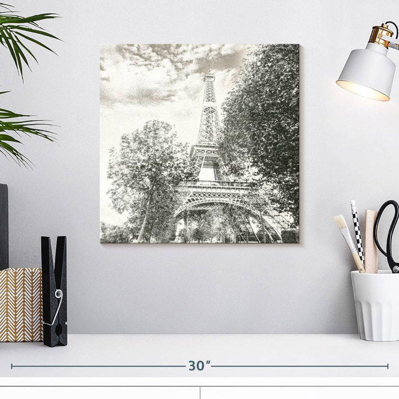 Eiffel, 16" H x 16" W