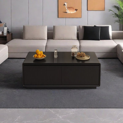 Table basse minimaliste au design minimaliste