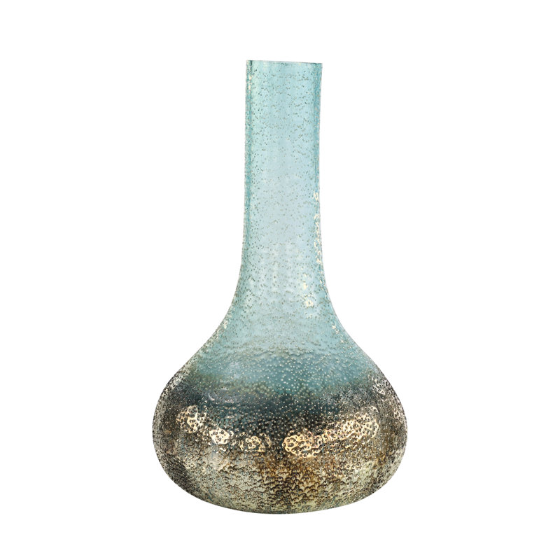 Vase Shore's Edge