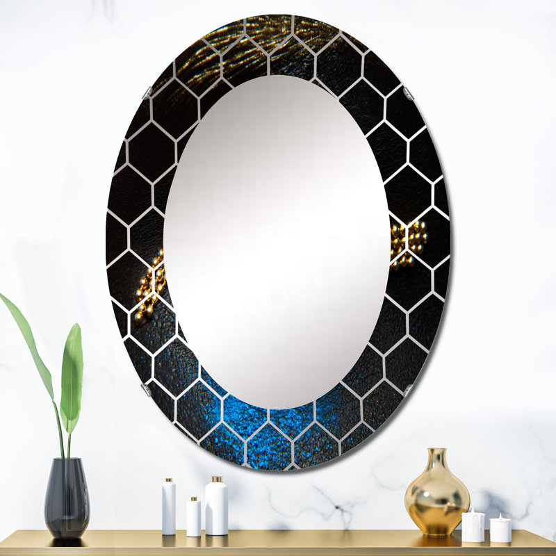 Femme aux yeux avec chaîne dorée et pigment bleu - miroir mural moderne, 36 po x 24 po