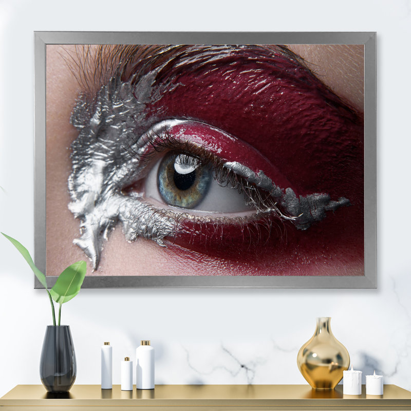 Retouchée - photographie sur toile, Toile avec cadre argenté, H 12 po x l 20 po x P 1,5 po