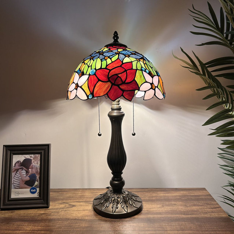 Lampe de table Bernhilde Tiffany en vitrail orange rouge avec fleurs roses et ampoules DEL incluses H22 po