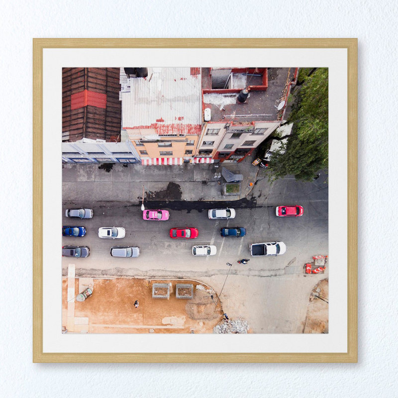 « one way street » par karolis janulis, reproduction de photo encadrée, H 32 po x l 32 po x P 1,5 po