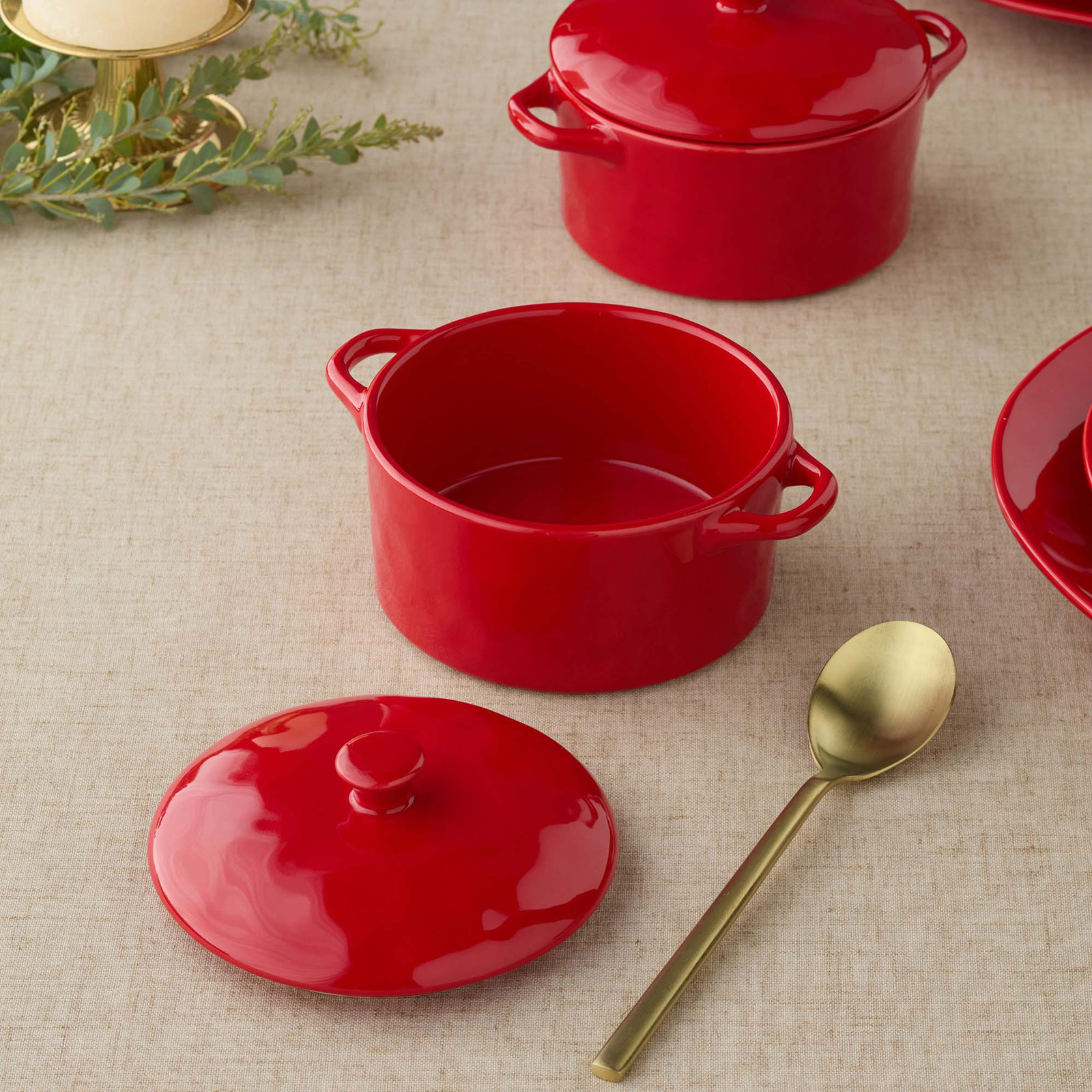Berry Red Set of 2 Round Mini Baker Set of 2 – Lidded French Bistro Stoneware Dishes 6.5in 16oz in Cherry Red – Holiday Clafoutis, Pot de Crème & Individual Tarte Tatin Dessert Baker