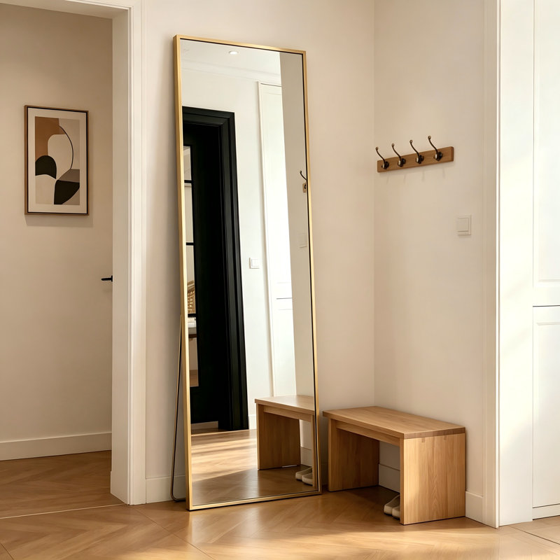Miroir rectangulaire pleine longueur avec cadre doré, 64 po x 21 po, doté d'un cadre en métal épais et droit pour plus de robustesse et de durabilité.