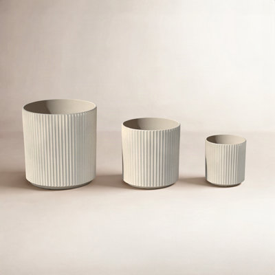 Demi Series Fluted Round Pot Planter