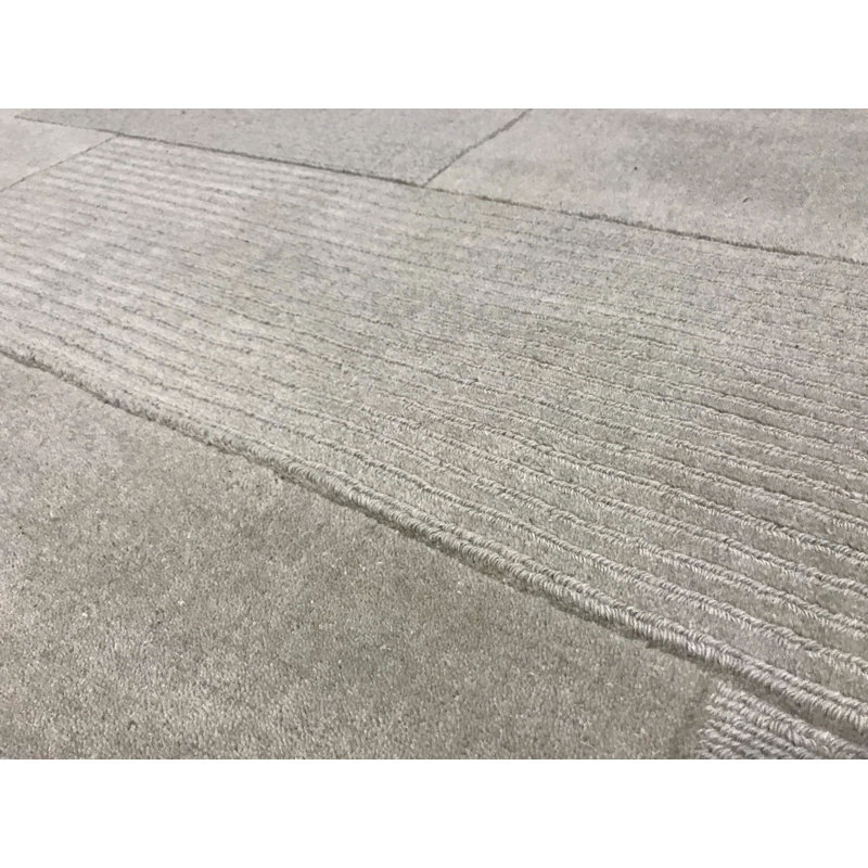 Hand-Knotted High-Quality Ivory Area Rug
