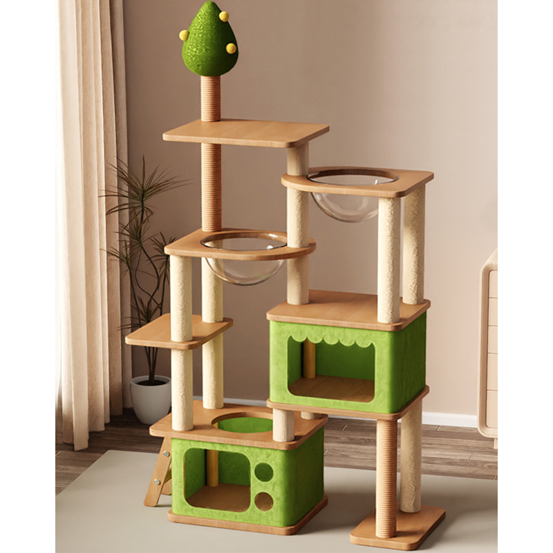 Arbre à chat minimaliste en bois avec poteaux enroulés et nid en feutre pour la maison