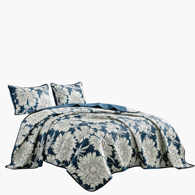 Navy & Cream Daisy Print Reversible 3-Piece Quilted Bedspread Set,King