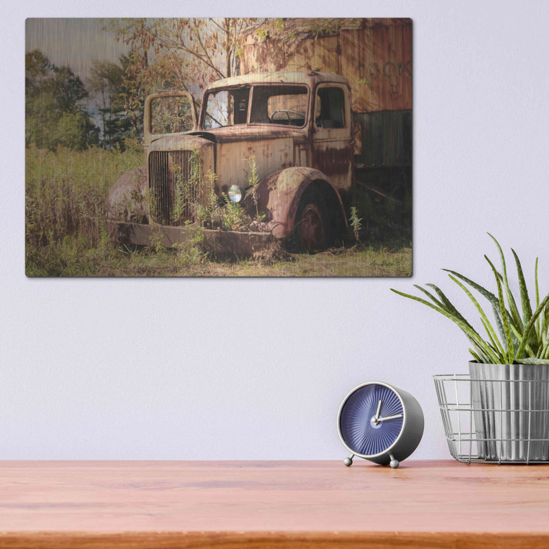 «Old Yellow Truck» par Lori Deiter, H 12 po x l 16 po