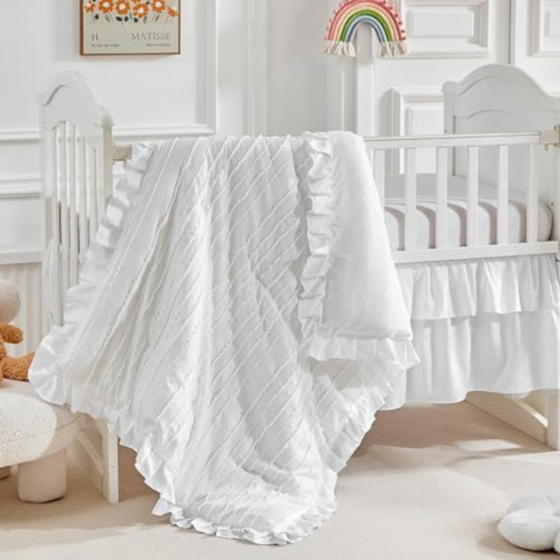 Ensemble de literie pour lit de bébé 3 pièces à rayures touffetées avec frange à volants, édredon à volants blanc avec drap-housse et jupe de lit