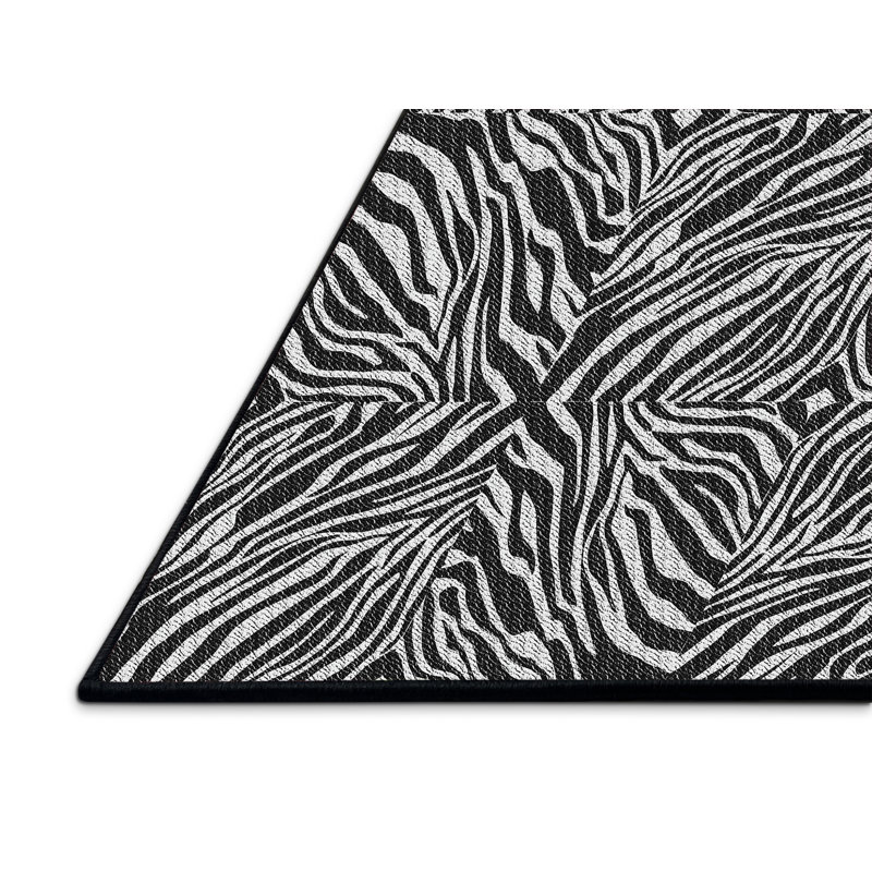 Tapis noir à imprimé animal, Rectangle 5 pi x 8 pi