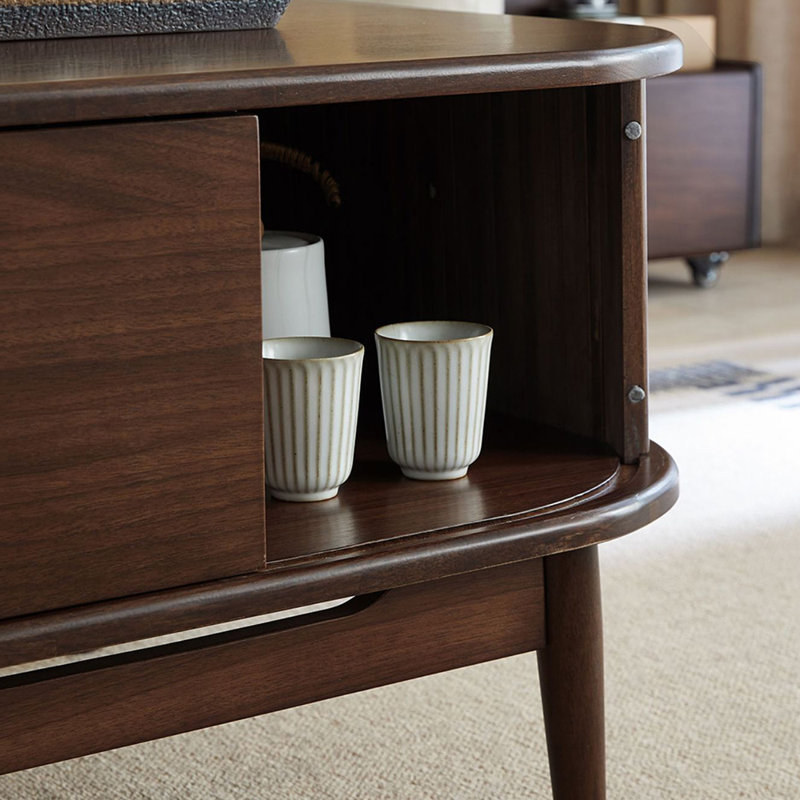 Table basse pratique de style japonais