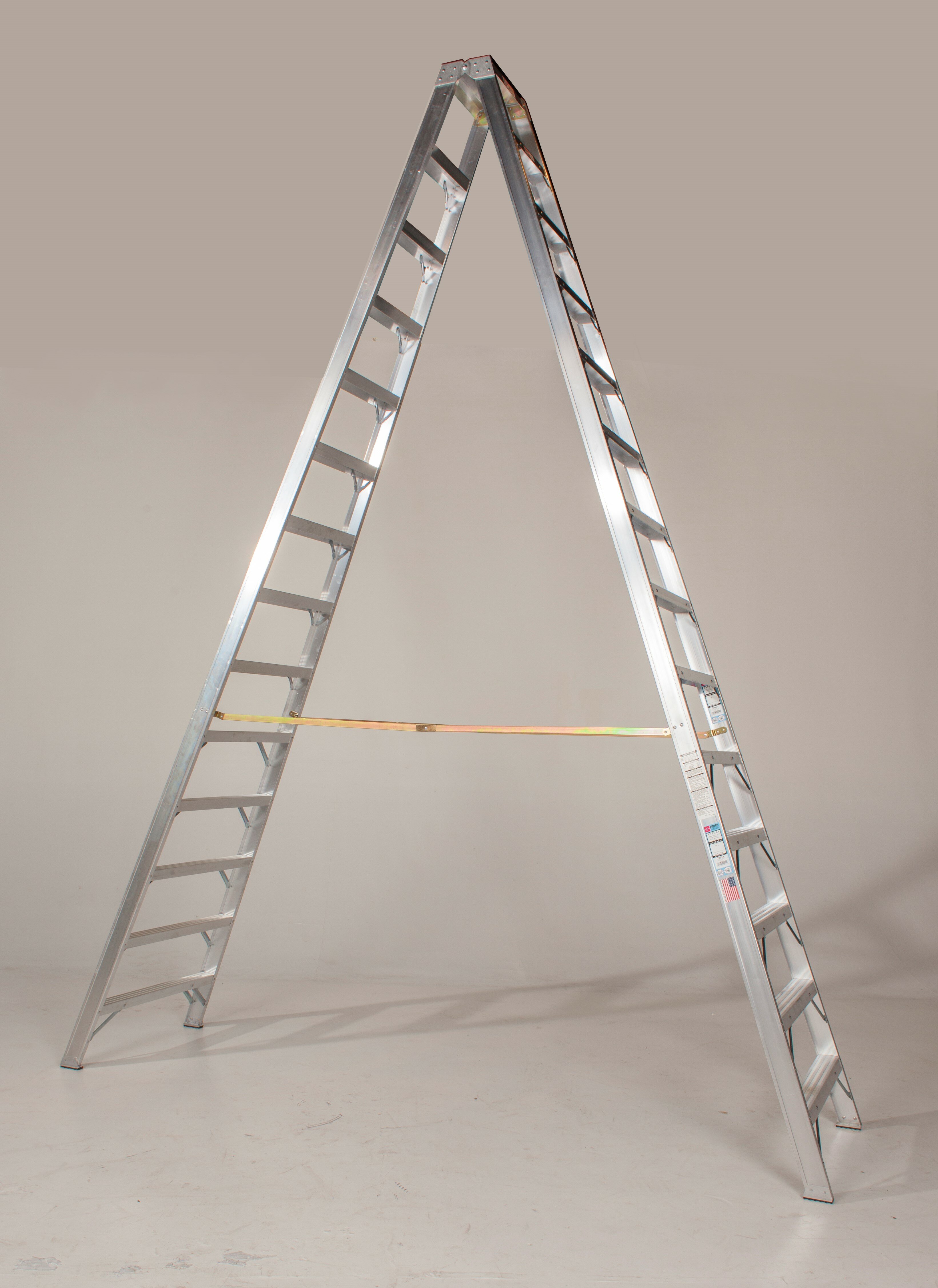 Louisville Ladder 6-Foot Fiberglass Cross Step Ladder, Type IA, 300-pound  Load Capacity, FXS1506